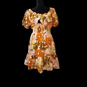 Summer Woman Dress Size L, Indulge Retro Floral, tie on the back